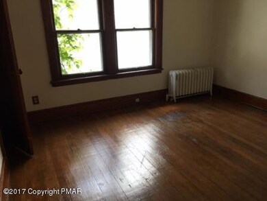 1149 W Main St, Stroudsburg, PA 18360 - photo 5