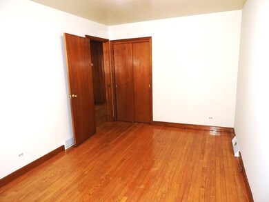 2221 W Glen Flora Ave, Waukegan, IL 60085 - photo 7