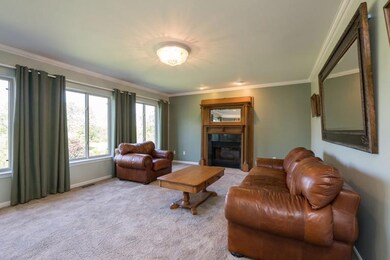 410 Fairways Ln, Chelsea, MI 48118 - photo 6