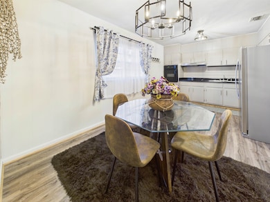 302 Goff St, Perry, FL 32347 - photo 6