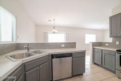 005-photo-kitchen-11430457