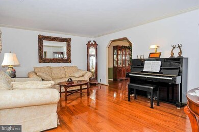 7801 Tower Woods Dr, Springfield, VA 22153 - photo 6