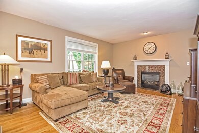 99 Spruce St, Framingham, MA 01701 - photo 5