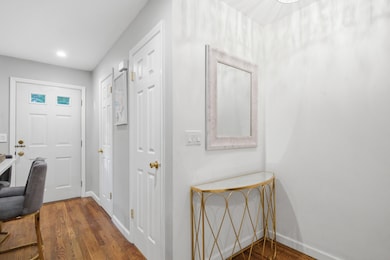 382 Knapps Hwy, Fairfield, CT 06825 - photo 4