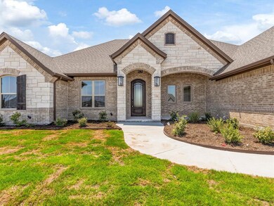 2001 Sunset Ct, Weatherford, TX 76088 - photo 3