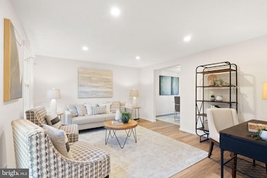 2420 Freetown Dr, Reston, VA 20191 - photo 5