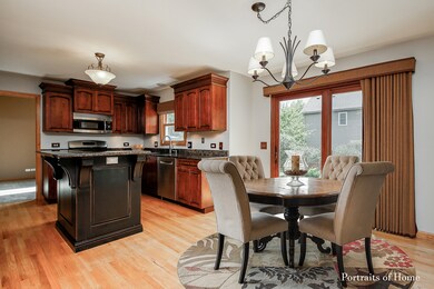 2316 Haider Ave unit 1, Naperville, IL 60564 - photo 3