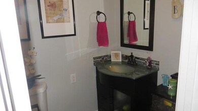 2331 N Court St, Circleville, OH 43113 - photo 2