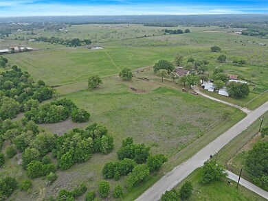 209 Dixie Rd, Hudson Oaks, TX 76087 - photo 5