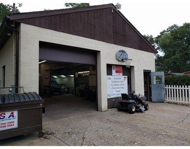 240 West St, Ludlow, MA 01056 - photo 2