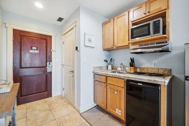 4-web-or-mls-15100-front-beach-rd-1213