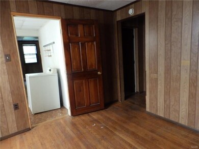 213 E Bertsch St, Lansford, PA 18232 - photo 5