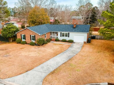 207 Cambridge Ct, Jacksonville, NC 28546 - photo 6