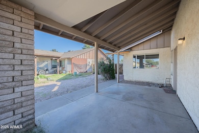 2135 S Dorsey Ln, Tempe, AZ 85282 - photo 3