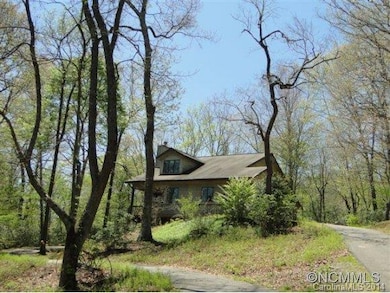 400 Calla Lily Ln, Burnsville, NC 28714 - photo 4