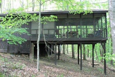 1063 Fox Ln, Hide A Way Hills, OH 43107 - photo 3