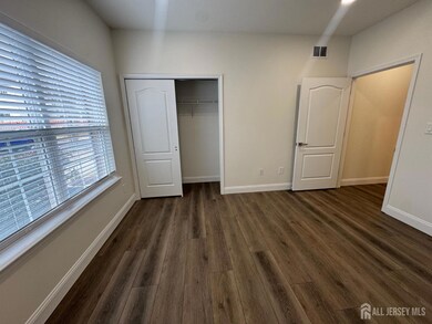 111 Frank Ct, South Plainfield, NJ 07080 - photo 5