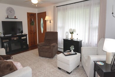 78 Stratton Rd, Rutland, VT 05701 - photo 3