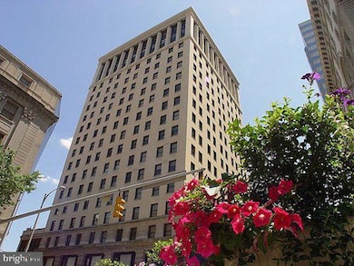 7 N Calvert St unit 2BR, Baltimore, MD 21202 - photo 2