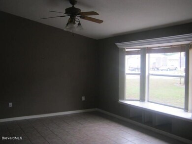 Family Room.jpg