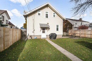 121 Frame Ave, Waukesha, WI 53186 - photo 2