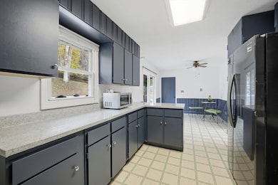 723 Florence Rd, Florence, MA 01062 - photo 5