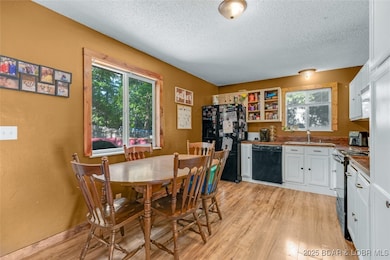 Eat in Kitchen