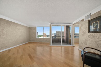 Oxford Condominium unit 1602, Houston, TX 77056 - photo 5