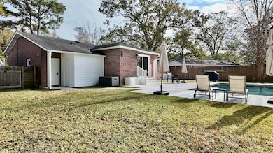 327 Cheraw Dr, Charleston, SC 29412 - photo 5