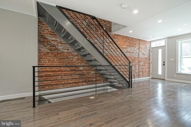 2325 Gerritt St, Philadelphia, PA 19146 - photo 3
