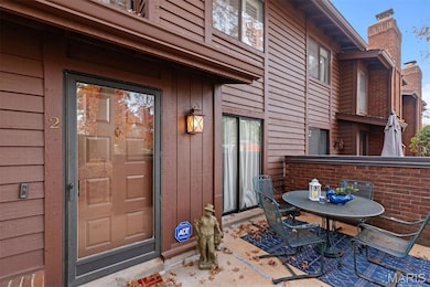 1940 Meadowtree Ln unit 2, Saint Louis, MO 63122 - photo 2