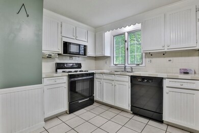 14 Tiffany Dr, Lowell, MA 01852 - photo 5