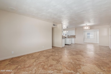 9415 N 16th St, Phoenix, AZ 85020 - photo 6