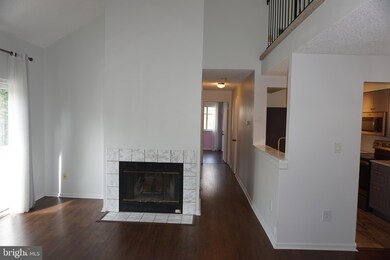 7402 Tamarron Dr, Plainsboro, NJ 08536 - photo 6