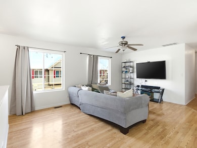 350 Windsor Ct unit D, South Elgin, IL 60177 - photo 3