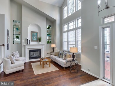 7027 Haycock Rd unit F, Falls Church, VA 22043 - photo 4