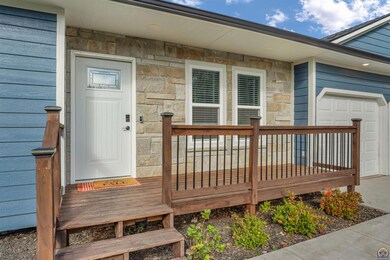 8739 Eagles Landing Dr, Manhattan, KS 66502 - photo 7