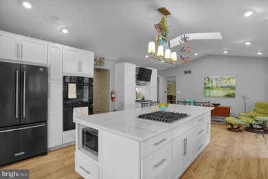 15 Pine Ridge Ln, Reading, PA 19607 - photo 4