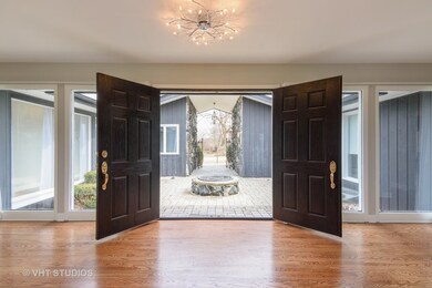 336 E Tall Trees Ln, Palatine, IL 60067 - photo 5