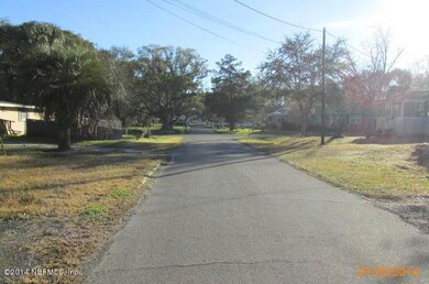 5213 Sunderland Rd, Jacksonville, FL 32210 - photo 5