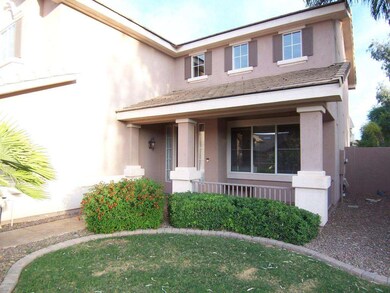 06 Front porch