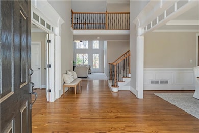 1035 Lainston Ct, Alpharetta, GA 30022 - photo 2