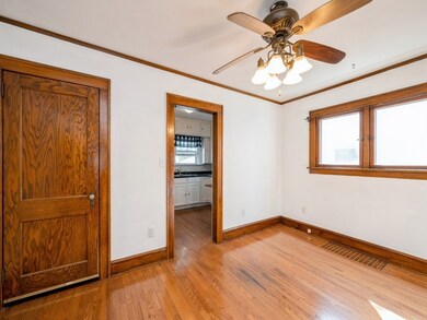 1811 2nd St SW, Cedar Rapids, IA 52404 - photo 6