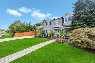 47 Choir Ln, Westbury, NY 11590 - photo 3