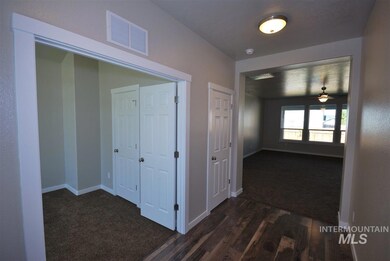 6681 E Harrington Dr, Nampa, ID 83687 - photo 2