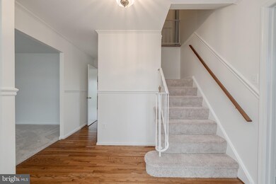 8004 Lake Pleasant Dr, Springfield, VA 22153 - photo 3