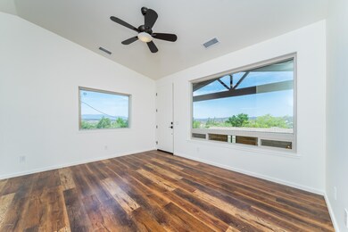 007_Living Room