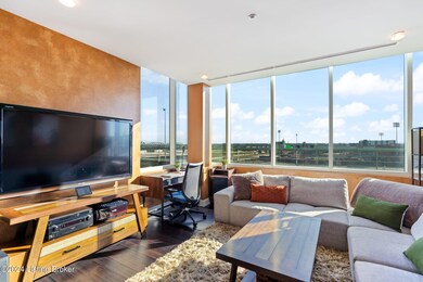 222 E. Witherspoon St #503-29