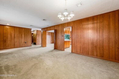 7 1025MainSt-54