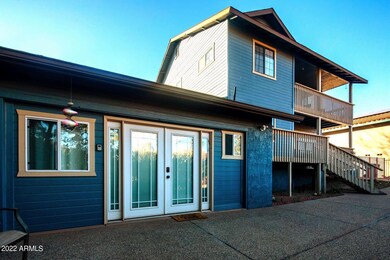 _copie-0_house front doors